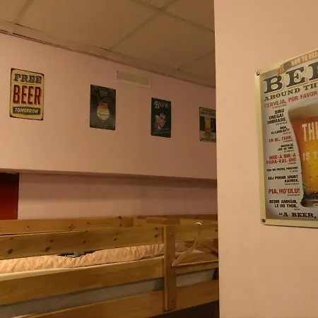 Daire Whole Basement Former Pub2 For Stag Do, Men's Cave *